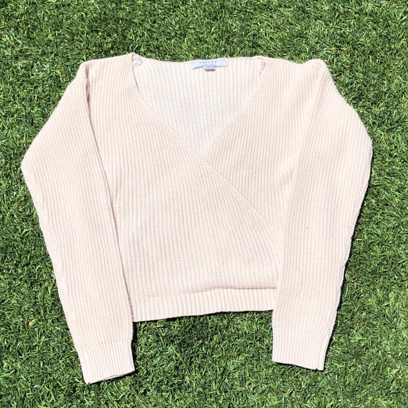 Sweater - Picture 1 of 3